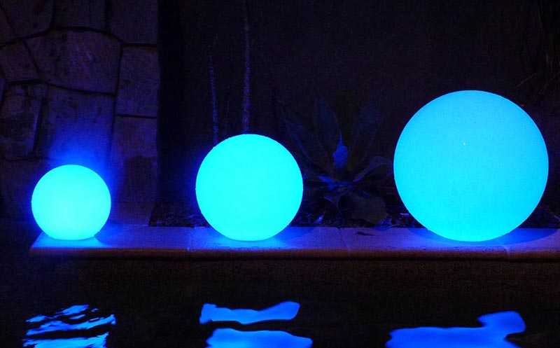 LED Glowing spheres